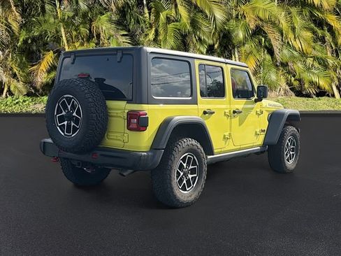 Used 2024 Jeep Wrangler Unlimited Rubicon w/ Capability Package AWD/4WD image 5