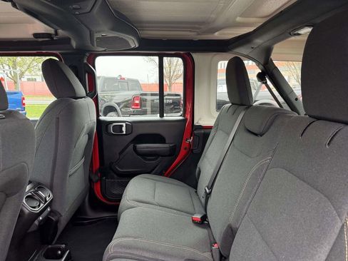 Certified 2025 Jeep Wrangler Unlimited Sport AWD/4WD image 18