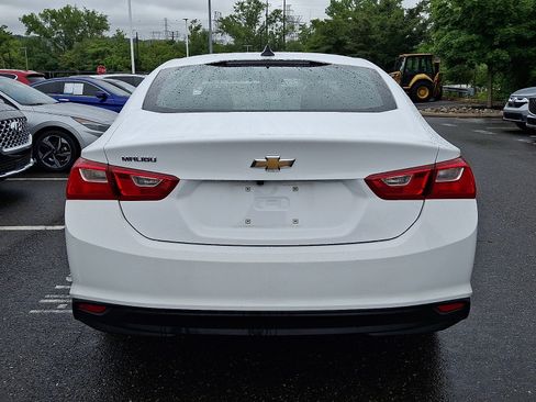 Used 2023 Chevrolet Malibu LS FWD image 5