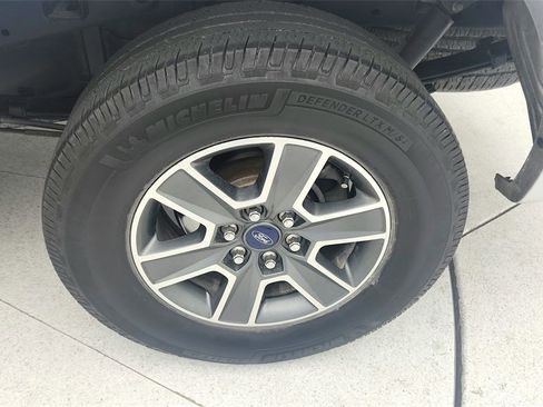 Used 2016 Ford F150 XLT w/ Equipment Group 302A Luxury image 26