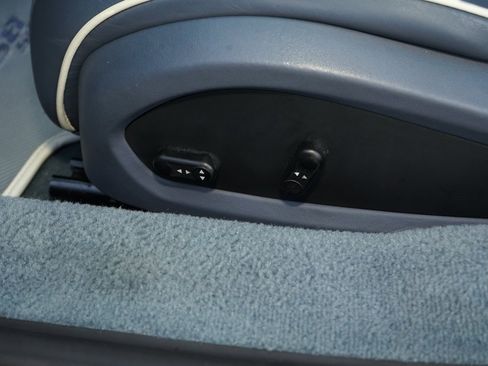 Used 2015 Ferrari 458 Spider image 23