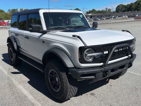 Used 2024 Ford Bronco Wildtrak image 18