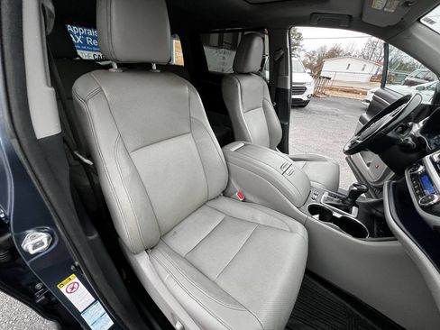 Used 2016 Toyota Highlander Limited Platinum image 20