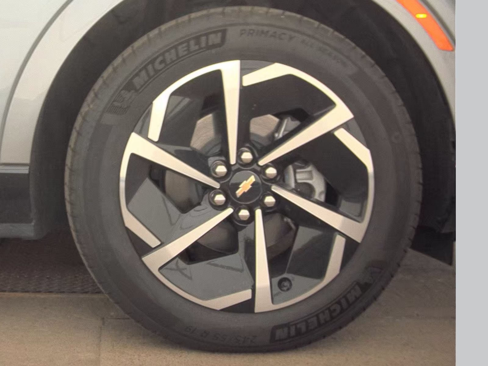 Used 2024 Chevrolet Equinox EV LT FWD image 20