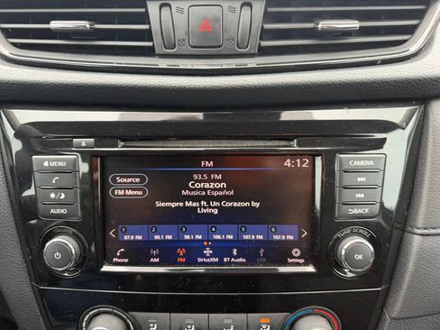 Used 2020 Nissan Rogue S AWD/4WD image 24