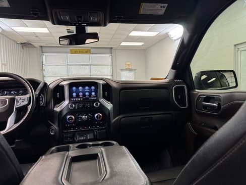 Used 2020 GMC Sierra 1500 SLE w/ SLE Value Package image 22