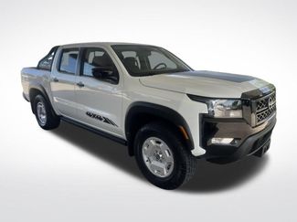 Used 2024 Nissan Frontier SV w/ Hardbody Edition AWD/4WD video 3