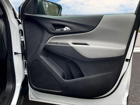 Used 2022 Chevrolet Equinox LS w/ LS Convenience Package image 20