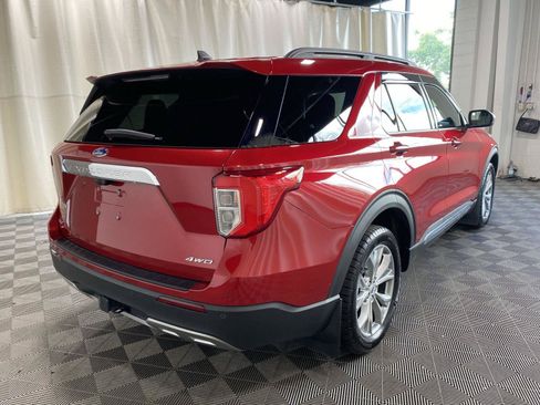 Used 2023 Ford Explorer XLT w/ Equipment Group 202A AWD/4WD image 7