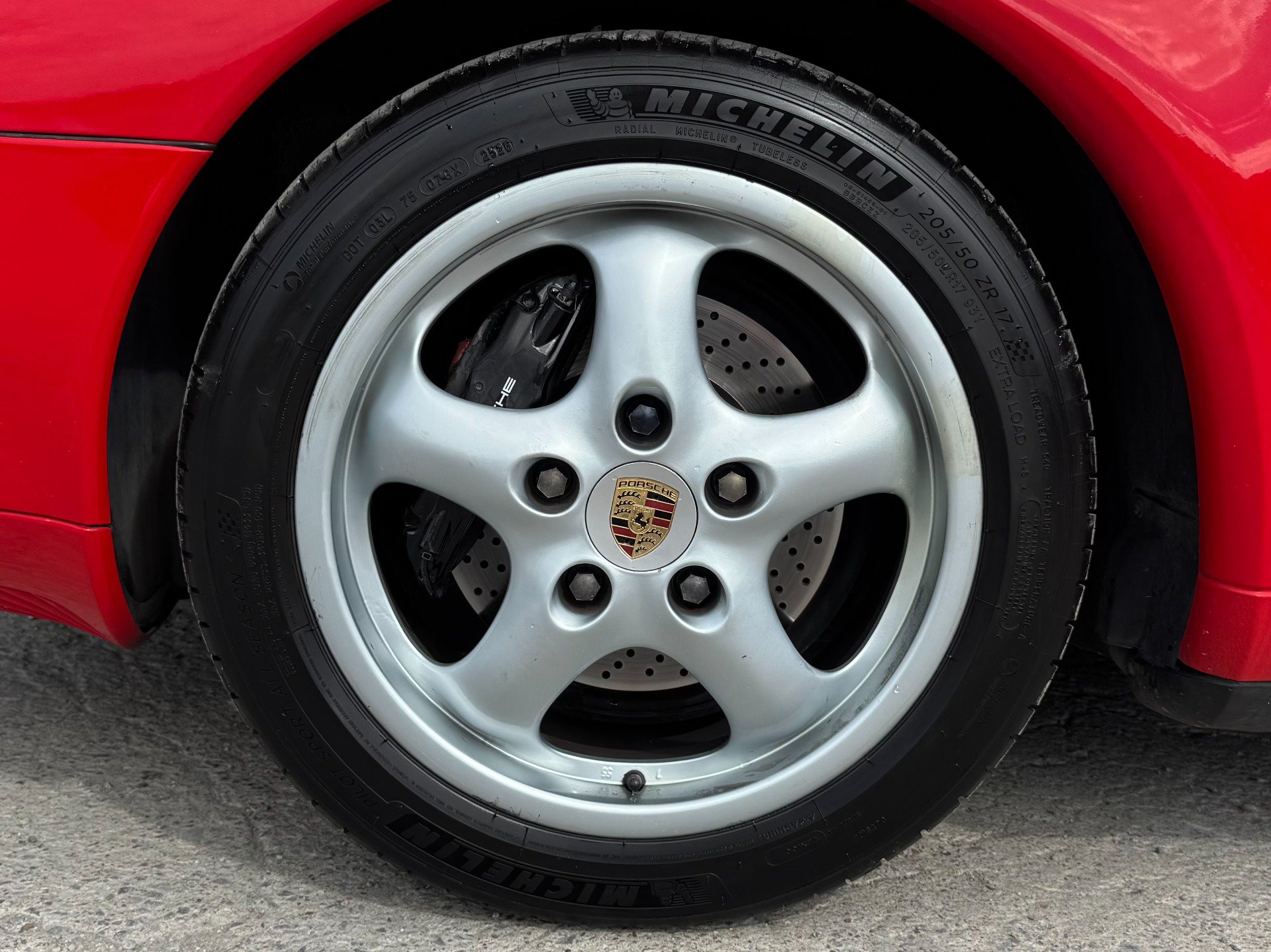 Used 1997 Porsche 911 Carrera RWD image 51