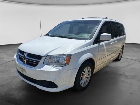 Used 2016 Dodge Grand Caravan SXT FWD image 10