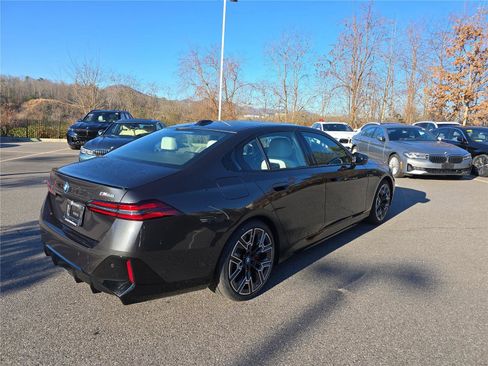 Certified 2025 BMW i5 M60 w/ Premium Package image 3