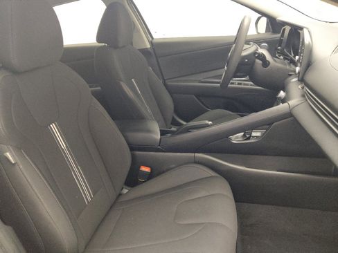 Used 2023 Hyundai Elantra SEL w/ Cargo Package image 21