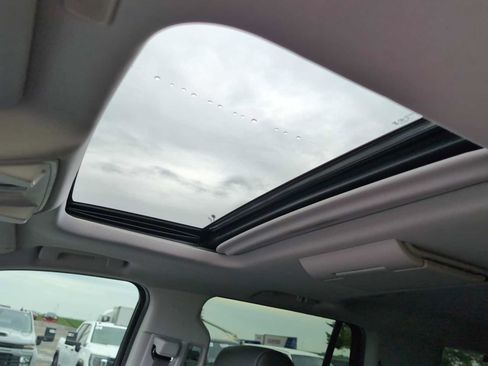 Used 2019 GMC Yukon Denali w/ Denali Ultimate Package AWD/4WD image 19