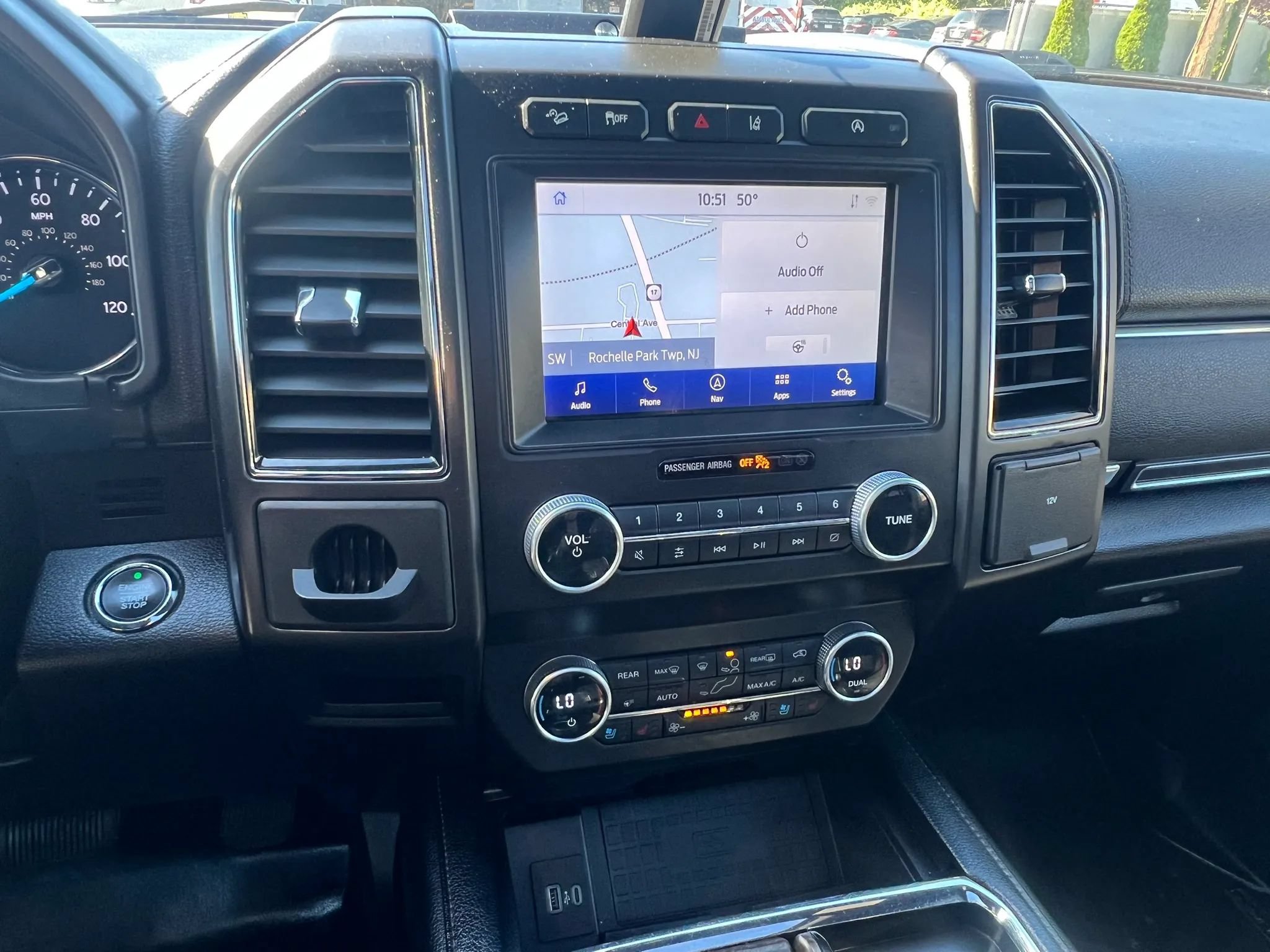 Used 2021 Ford Expedition Max Limited AWD/4WD image 23