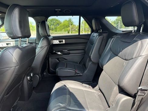 Used 2023 Ford Explorer ST w/ Equipment Group 401A AWD/4WD image 17