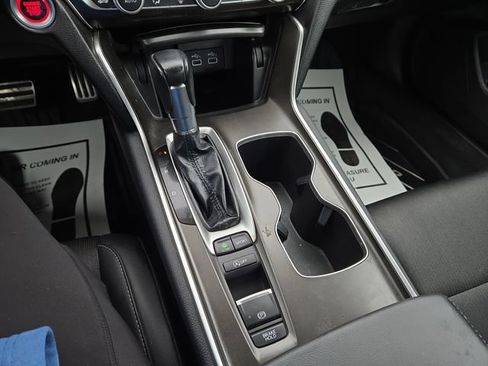 Used 2022 Honda Accord Sport image 25