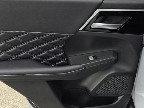 New 2026 Nissan Rogue Platinum AWD/4WD image 12
