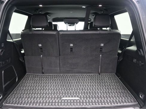 Used 2024 Jeep Wagoneer Series II image 16