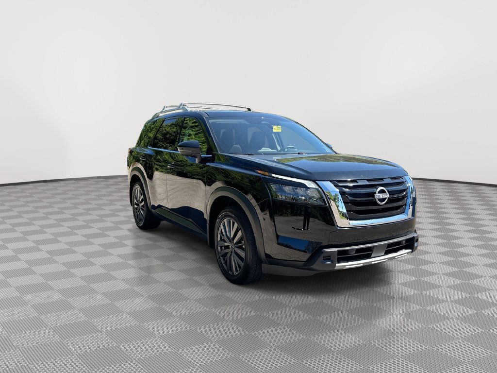 Certified 2025 Nissan Pathfinder SL w/ SL Premium Package FWD image 3