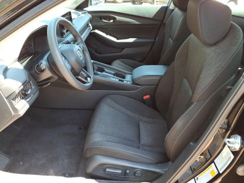 Used 2023 Honda Accord EX image 14