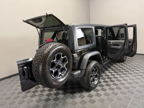 Used 2022 Jeep Wrangler Unlimited Rubicon 4xe w/ Cold Weather Group AWD/4WD image 28