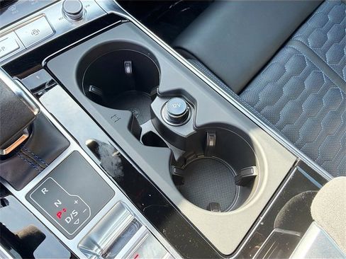 Used 2024 Audi RS 6 performance image 32