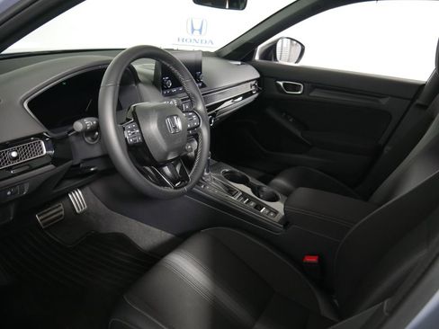 Used 2023 Honda Civic Sport image 16