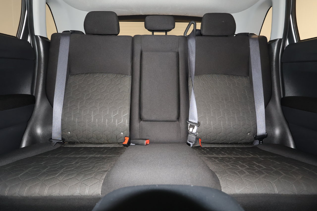 Used 2025 Mitsubishi Outlander Sport LE AWD/4WD image 28