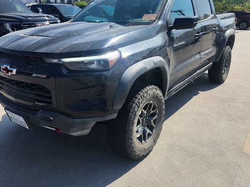 Used 2023 Chevrolet Colorado ZR2 AWD/4WD image 2