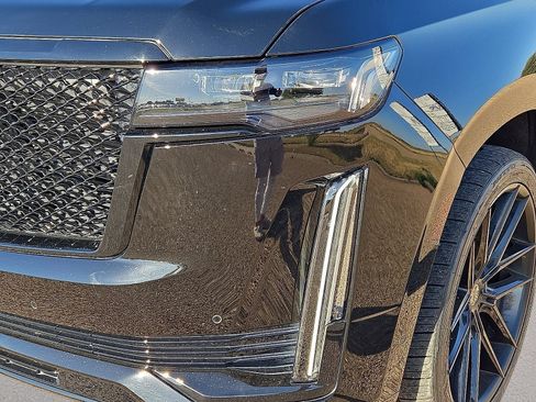 Used 2024 Cadillac Escalade Sport Platinum AWD/4WD image 9