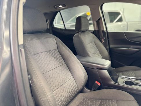 Used 2019 Chevrolet Equinox LT w/ Driver Convenience Package FWD image 22