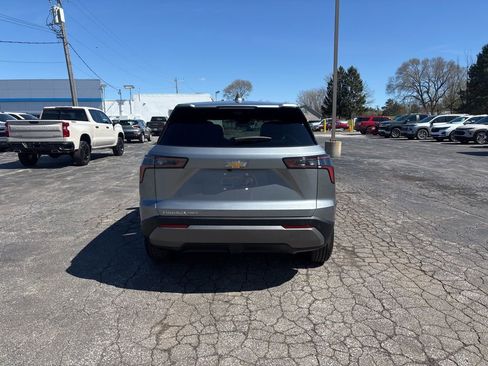 New 2026 Chevrolet Equinox LT AWD/4WD image 5