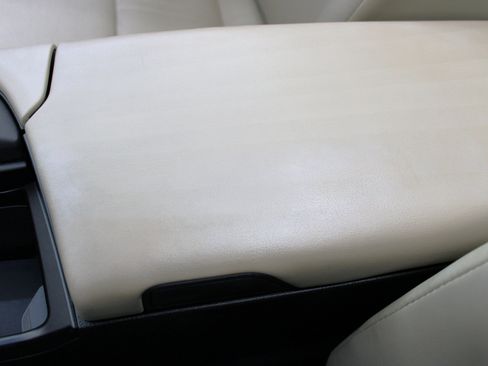 Used 2019 Lexus ES 300h Luxury image 64