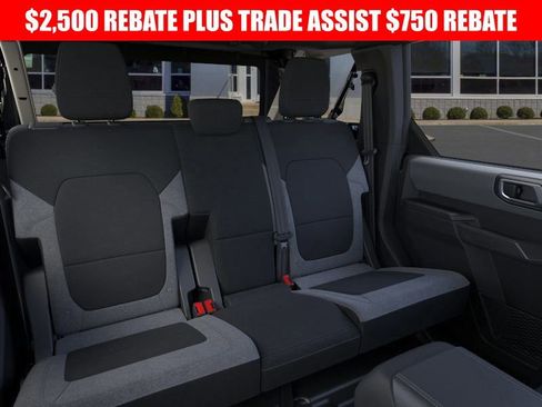 New 2025 Ford Bronco 4-Door image 11