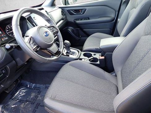Used 2025 Subaru Forester Premium AWD/4WD image 12