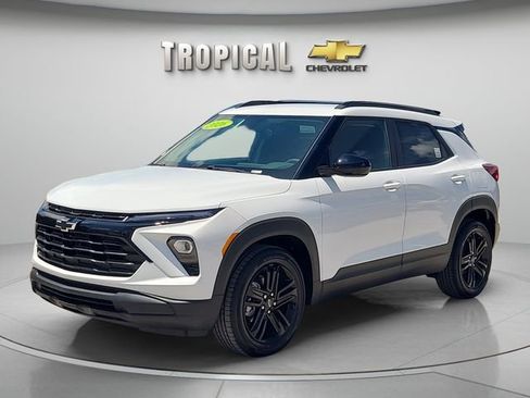 New 2026 Chevrolet TrailBlazer LT w/ Midnight Edition FWD image 1