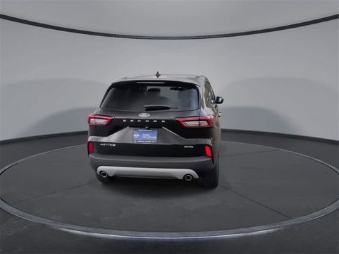 New 2025 Ford Escape Active w/ Cold Weather Package image 7