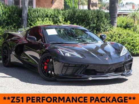 Used 2022 Chevrolet Corvette Stingray Preferred Cpe w/ Z51 Performance Package RWD image 2