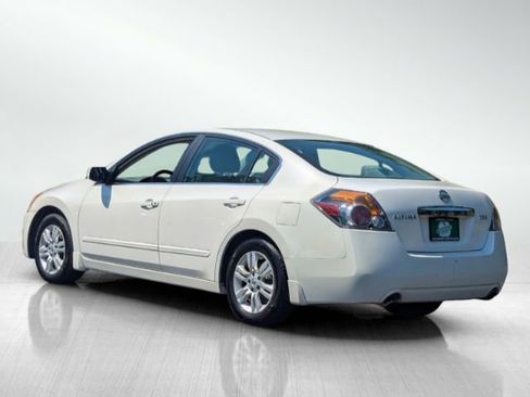 Used 2012 Nissan Altima 2.5 S w/ Convenience Pkg FWD image 6