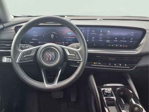 Certified 2025 Buick Envision Preferred AWD/4WD image 4