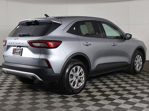 Used 2023 Ford Escape Active image 9