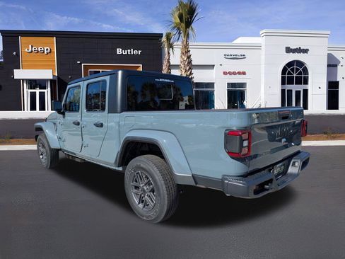 New 2026 Jeep Gladiator Sport image 5
