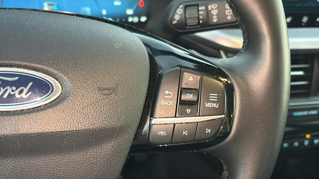 Used 2024 Ford Escape Platinum AWD/4WD image 19