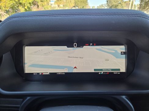 Certified 2023 Land Rover Defender 110 X-Dynamic SE image 11