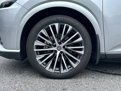 Used 2023 Lexus RX 350 w/ Accessory Package (2T) AWD/4WD image 14