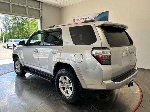 Used 2021 Toyota 4Runner SR5 Premium w/ Moonroof Package AWD/4WD image 5