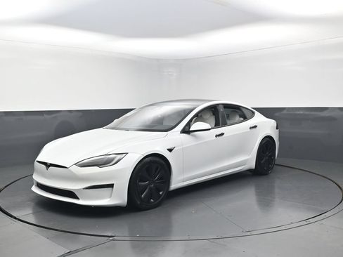 Used 2023 Tesla Model S AWD/4WD image 37