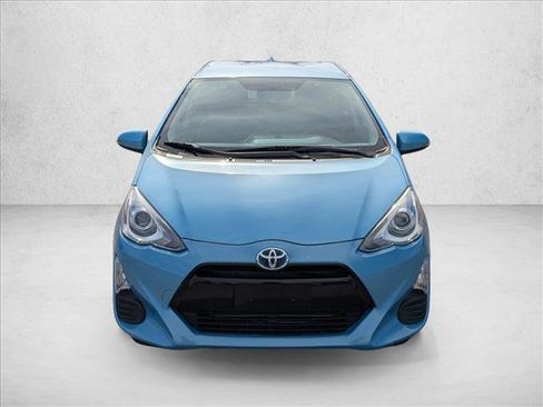Used 2016 Toyota Prius C Two image 2