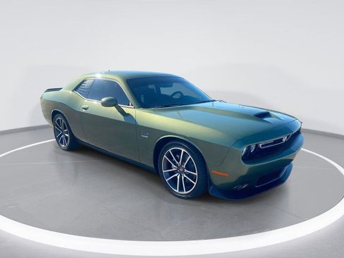 Used 2023 Dodge Challenger R/T w/ Plus Package image 1